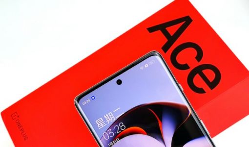 一加Ace 2评测：满血版骁龙8+平台加持 性能调校绝对爆棚