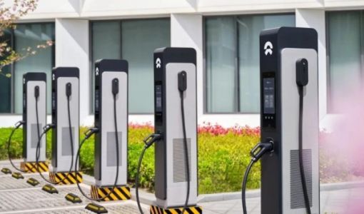 蔚来首批15座500kW超快充站上线