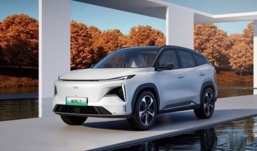 最远可续航1370公里 吉利银河L7上市：售价13.87-17.37万元